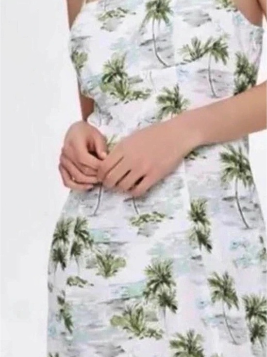 Forever 21 Dresses & Skirts - Forever 21 Palm Print Mini Dress Size Small